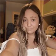 Chica de 22 años da clases onlinne de la mayoría de asignaturas